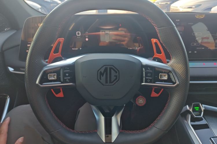 Used MG 7 2023 2.0T Automatic Trophy+ Ignition Glory Edition