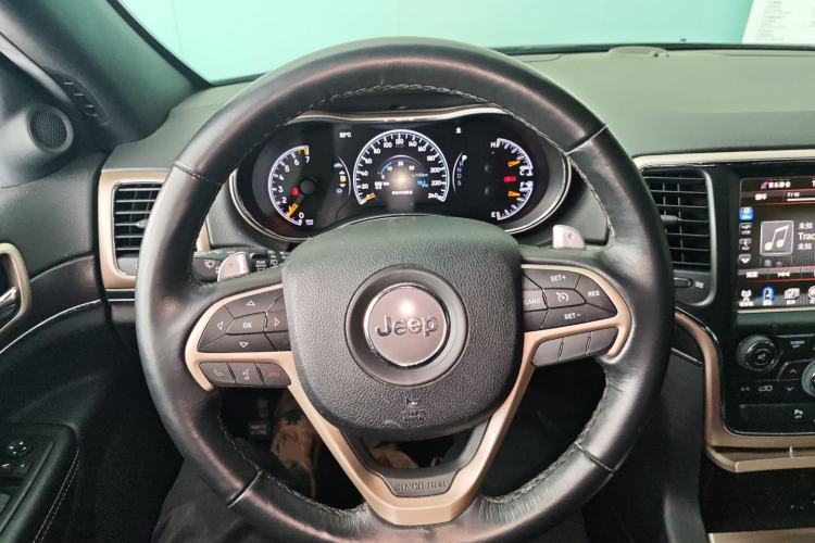 Used Jeep Grand Cherokee 2015 3.0L Comfort Navigation Edition
