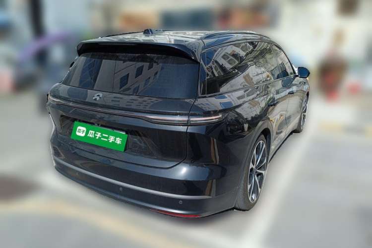 Used Nio ES8 2023 100kWh Signature Edition
