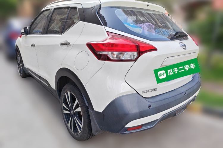 Used Nissan Kicks 2018 1.5L CVT Smart Connect Luxury Edition
