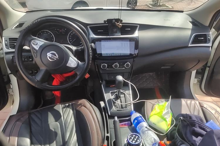 Used Nissan Sylphy 2022 Classic 1.6XL CVT Luxury Edition Center Console