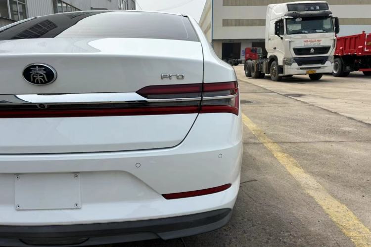 Used BYD Qin Pro 2019 Super Edition 1.5TI Automatic Smart Connect FENGSHANG Model China VI Standard
