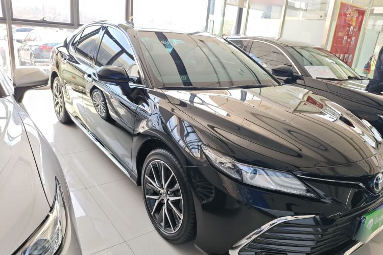 Used Toyota Camry 2023 2.5G Luxury Edition Front Right 45 Deg