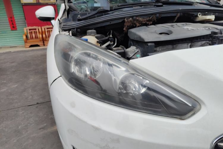 Used Peugeot 308 2013 1.6L Automatic Fashion Model Right Front Headlight