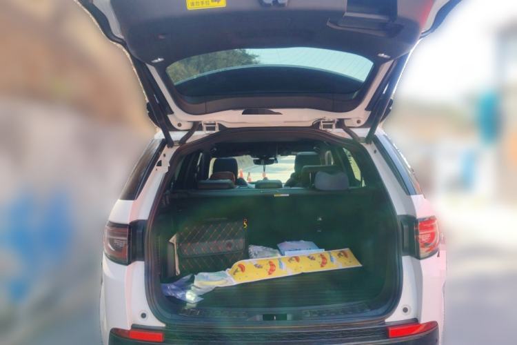 Used Land Rover Discovery Sport 2022 249 PS R-Dynamic S Performance Edition 5 Seats Trunk