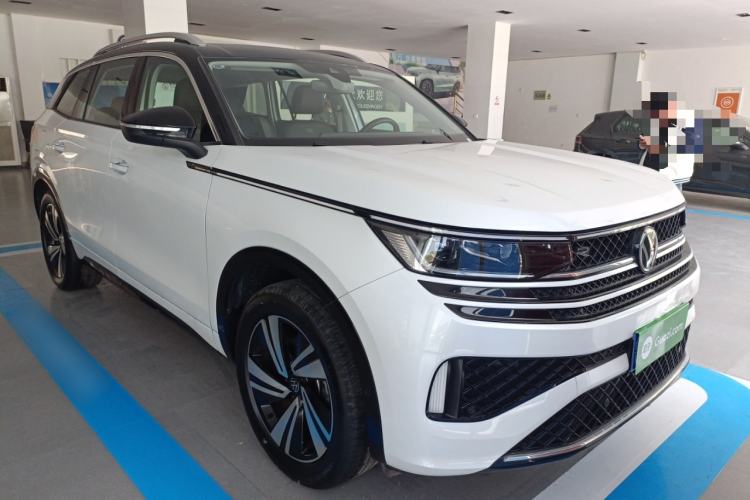 Used Volkswagen Tavendor 2024 Facelifted 380TSI All-Wheel Drive R-Line Cruise Premium Edition Exterior 1