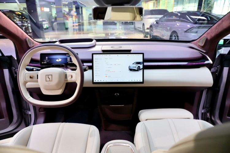 Used Zeekr X 2025 Four-Seater Rear-Drive Cube Version Interior 2