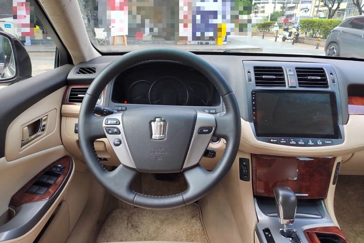Used Toyota Crown 2012 2.5L Royal Leather Edition
