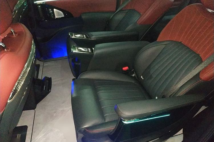 Used GAC Trumpchi M8 2023 Zongshi Series Dual-Motor YuZun Edition Left Rear Seat