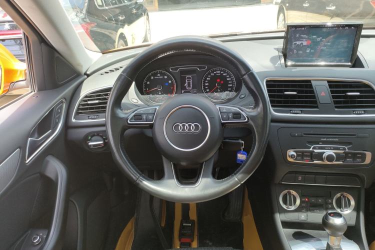 Used Audi Q3 2015 30 TFSI Comfort Model