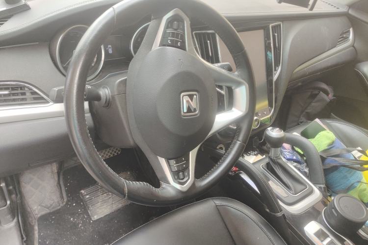 Used Zotye SR7 2016 1.5T CVT Cube Heart Edition China IV Standard