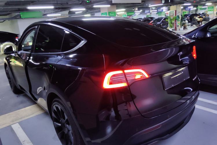 Used Tesla Model Y 2021 Standard Range Rear-Wheel Drive Version