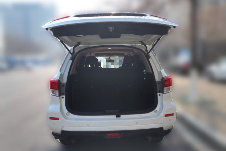 Used Nissan Terra 2020 2.5L XL Upper Automatic Two-Wheel Drive Luxury Edition
