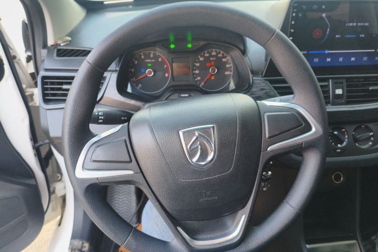 Used Baojun 310 2016 1.2L manual Comfort trim level