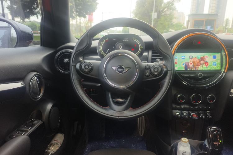 Used MINI 2021 1.5T COOPER Racing Edition Five-Door Model Steering Wheel