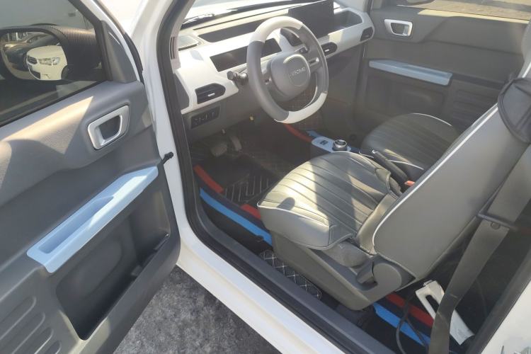 Used Geely Galaxy Panda 2024 Panda Mini 200km Endurance Bear
