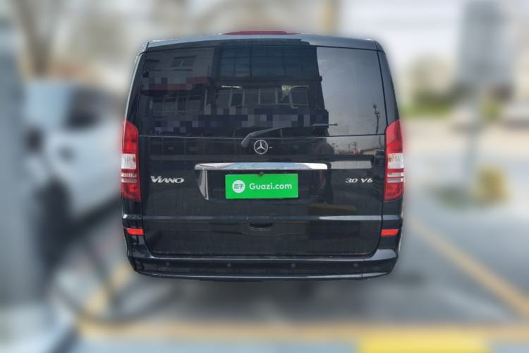 Used Mercedes-Benz Viano 2013 3.0L Comfort Edition Rear