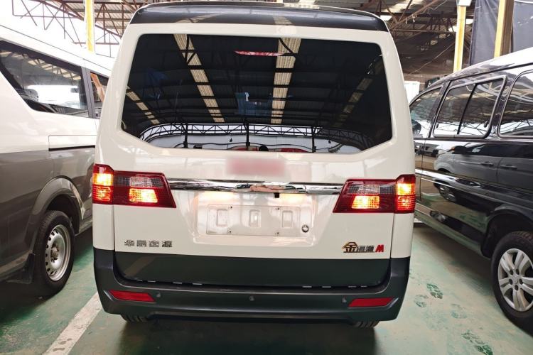 Used Jinbei Gold Hiace M Classic 2023 1.5L Travel Lion Passenger Vehicle 5/6/7 Seats
