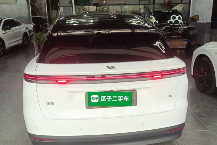 Used Li Auto i6 2025 Model Two-Wheel-Drive Standard Type
