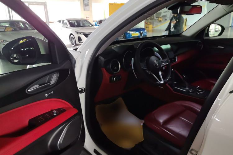 Used Alfa Romeo Stelvio 2017 2.0T 280HP Luxury Edition