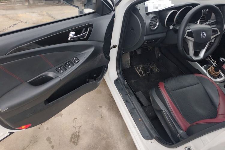 Used CHANGAN Eado 2013 1.6L Manual ZhiKu Model China IV Standard Driver Seat