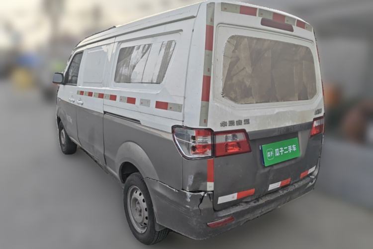 Used Jinbei Hiace X30 2023 1.5L Super-Enjoyment Van 2/5 Seats Non-Air-Conditioned Version SWC15M