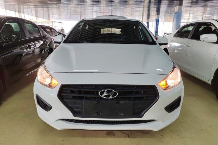 Used Hyundai Verna (older generation) 2020 1.4L Manual GL Refreshed Edition Front