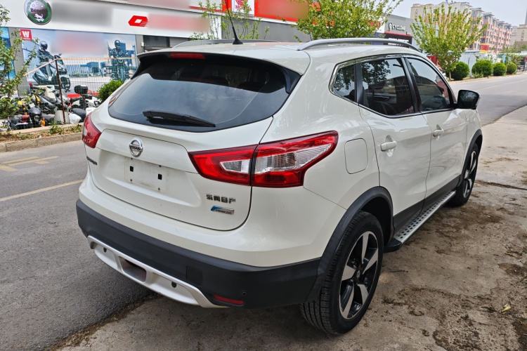 Used Nissan Qashqai 2016 2.0L CVT Flagship Edition Rear Right 45 Deg