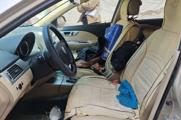 Used Buick Excelle 2013 1.5L Automatic Classic Model
