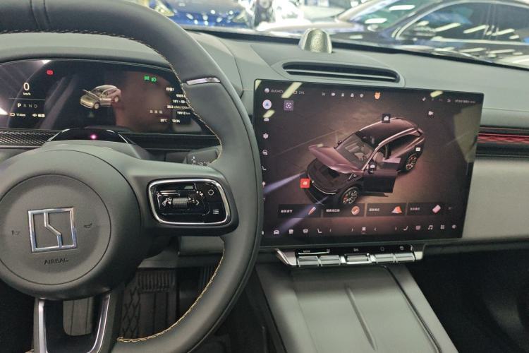 Used Zeekr 7X 2025 100kWh Long-Range All-Wheel Drive Intelligent Driving Version Center Console