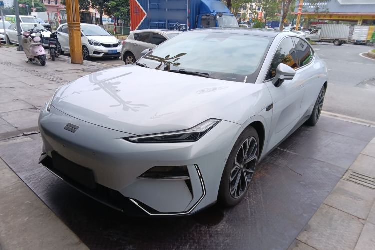 Used Geely Galaxy E8 2025 700 km Long-Range Intelligent Driving Version