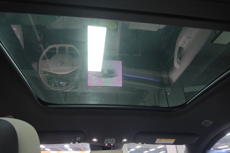 Used Nio ES6 2025 75 kWh Headliner