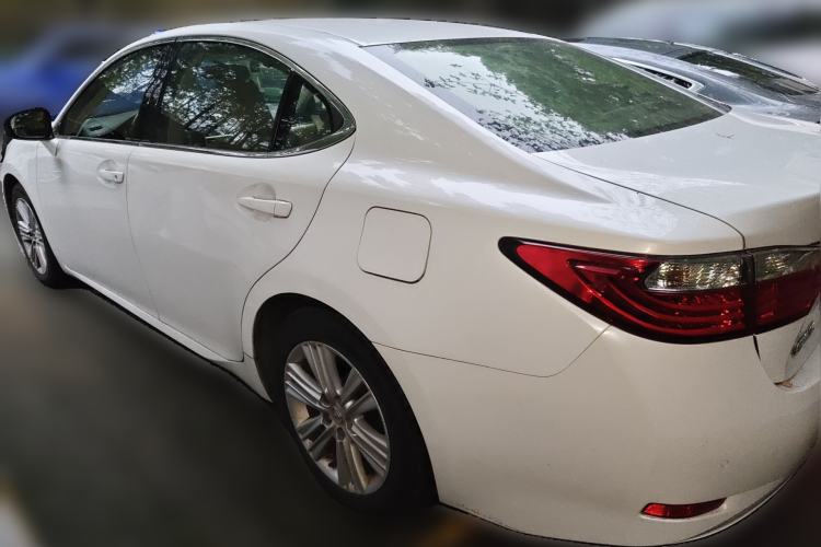Used Lexus ES 2013 250 Elegant Edition Rear Left 45 Deg