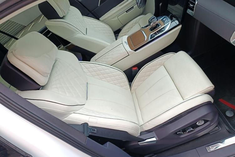 Used Hongqi E-HS9 2022 660 km Range Flagship Edition Four Seats
