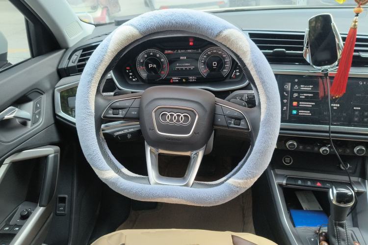 Used Audi Q3 2023 35 TFSI Fashion Dynamic Model (1.4T)
