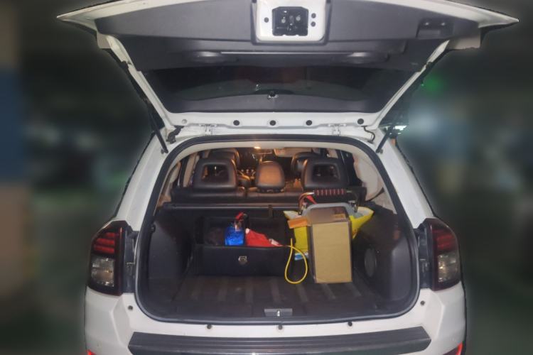 Used Jeep Compass 2014 2.4L four-wheel drive luxury version
