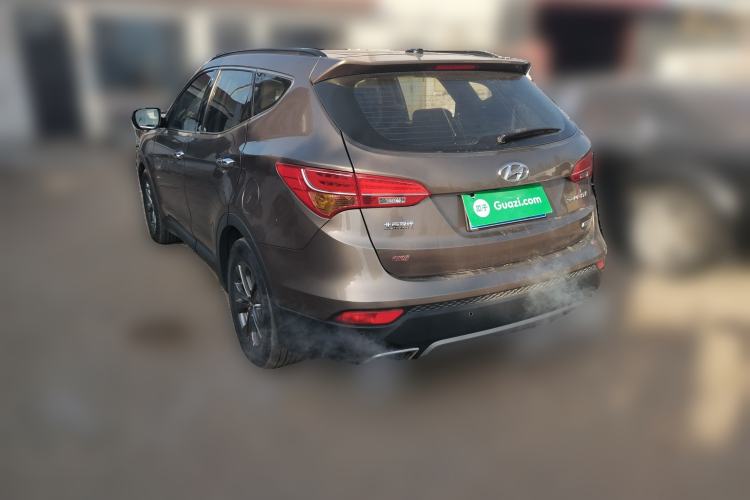 Used Hyundai Santa Fe 2013 Revised Version 2.4L Automatic All-Wheel Drive Luxury Trim