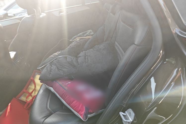 Used Mercedes-Benz GLE Coupe AMG 2017 AMG GLE 43 4MATIC Coupe SUV Interior 4