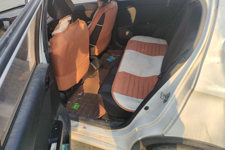 Used Baojun 310 2016 1.2L manual Comfort trim level