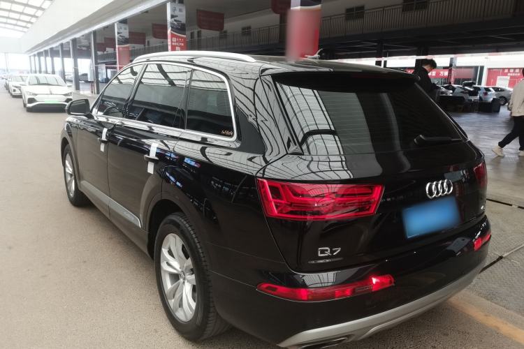 Used Audi Q7 2018 45 TFSI Technology Edition
