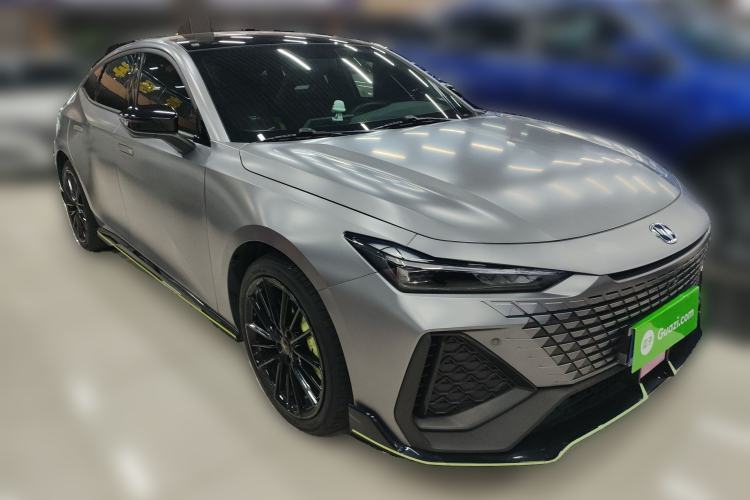 Used CHANGAN UNI-V 2022 2.0T Sporty Version Front Right 45 Deg