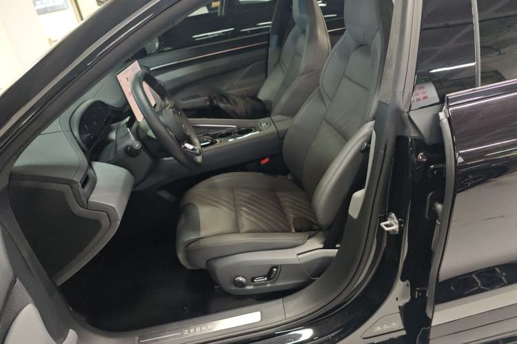 Used Zeekr 001 2024 WE Edition 95 kWh All-Wheel Drive Left Front Seat