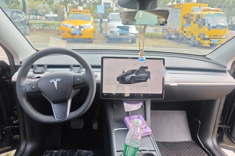 Used Tesla Model Y 2024 Rear-Wheel-Drive Version
