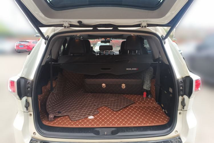 Used Toyota Highlander 2017 2.0T Four-Wheel Drive Luxury Edition 7 Seats