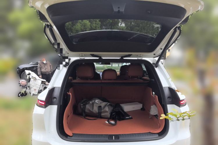 Used Li Auto L6 2024 Pro Model Trunk