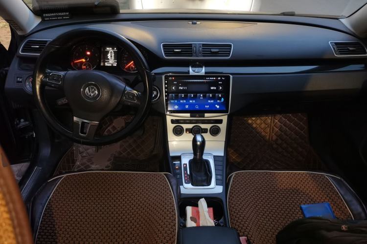 Used Volkswagen Magotan 2013 1.8TSI Luxury Model Center Console