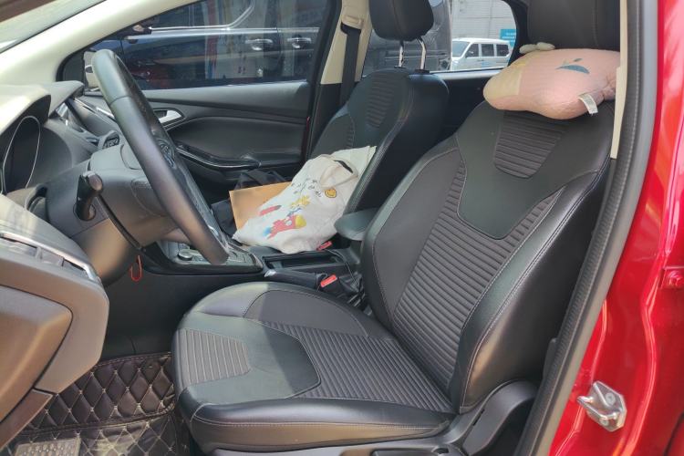 Used Ford Focus 2017 Hatchback EcoBoost 180 Automatic Elite Model Left Front Seat