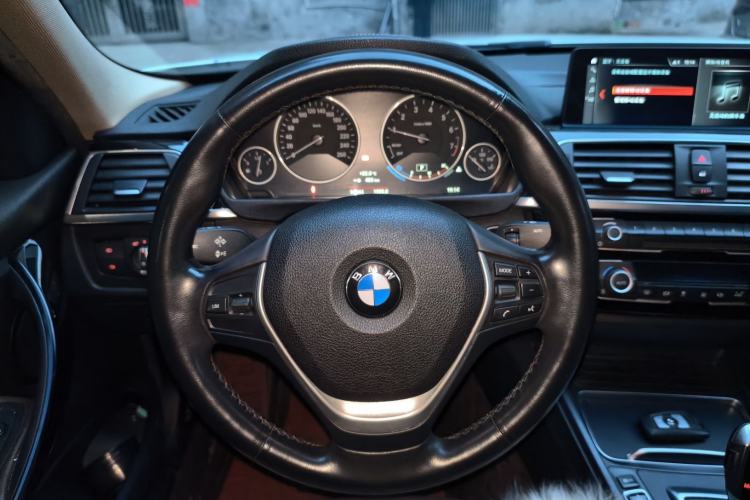 Used BMW 3 Series 2019 320Li Fashion Model

