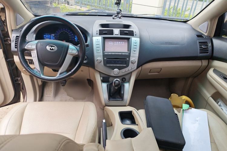 Used BYD S6 2012 2.0L Manual Luxury Version

