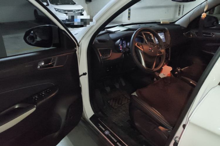 Used Changan CS35 2017 1.6L Manual Luxury Model
